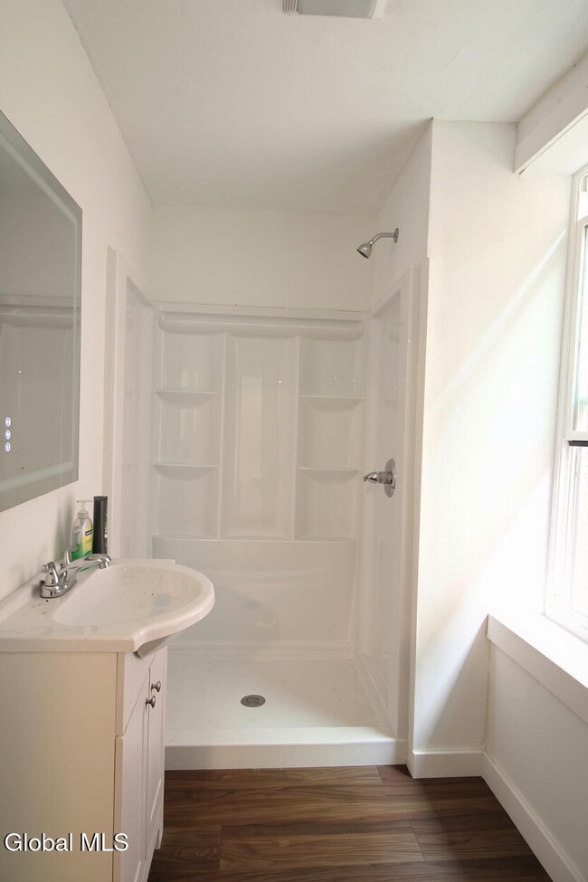 51 Main St Unit # 2