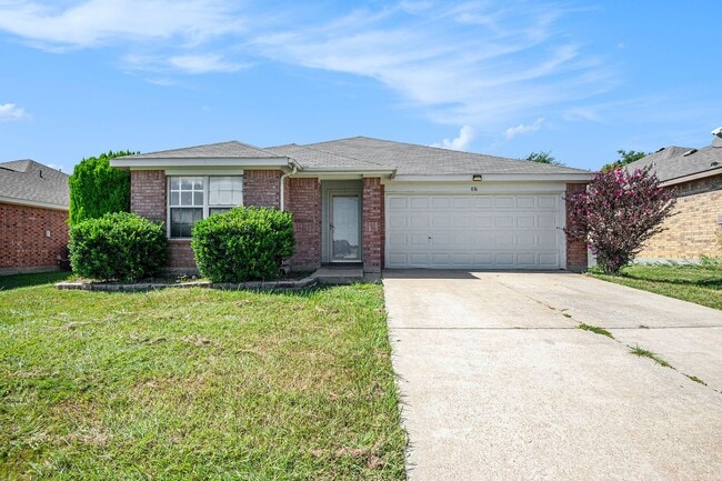 Building Photo - Welcome to this charming 4-bedroom, 2-bath... Rental