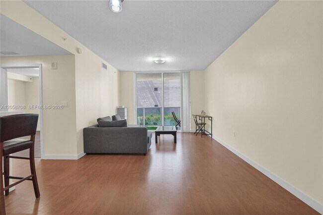 Photo - 601 NE 23rd St Unit 901