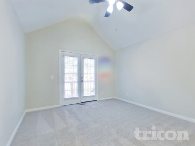 Photo - 125 Palm Lake Dr