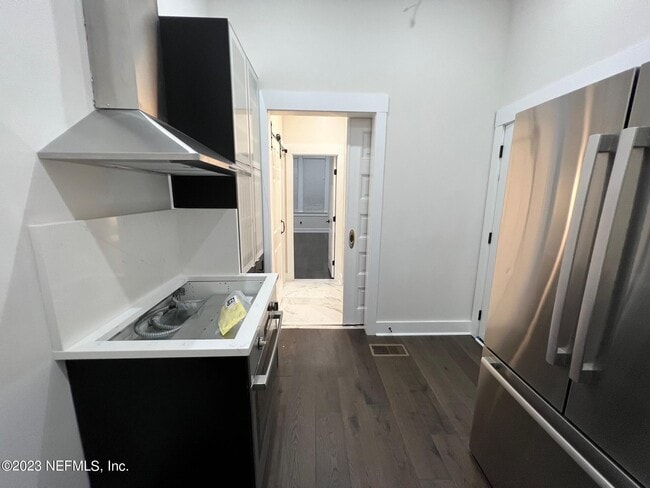 Photo - 1541 Riverside Ave