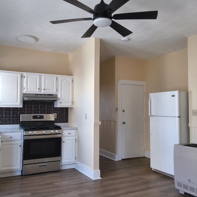 Photo - 98 County St Unit B-2N