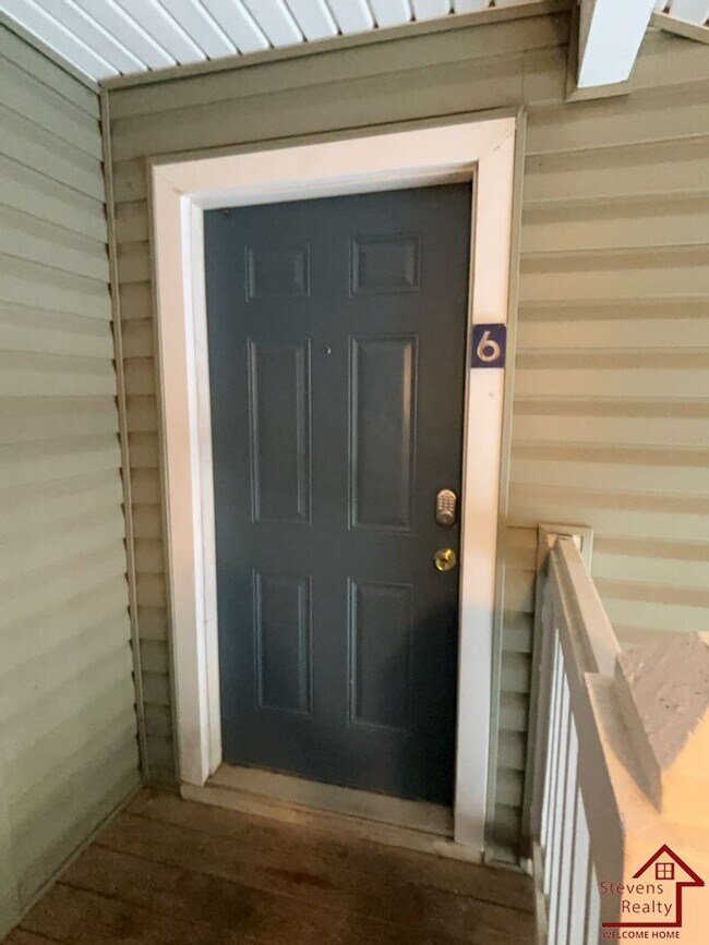 Photo - 430 Oriole Dr