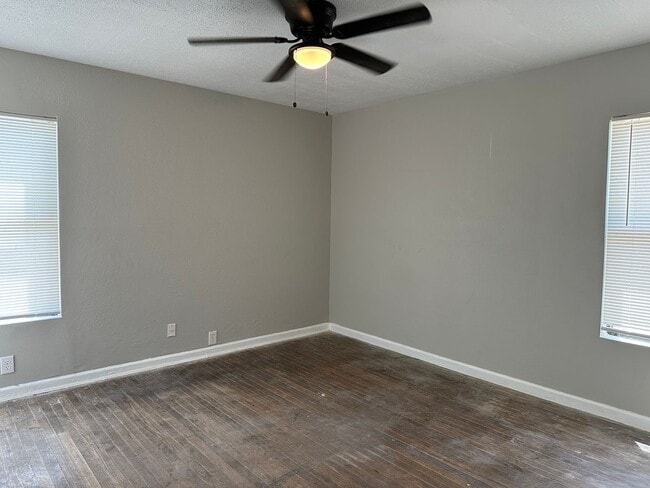 Photo - 1361 Daytona Dr