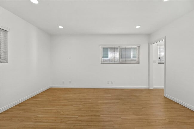 Photo - 125 Gull St Unidad 125A