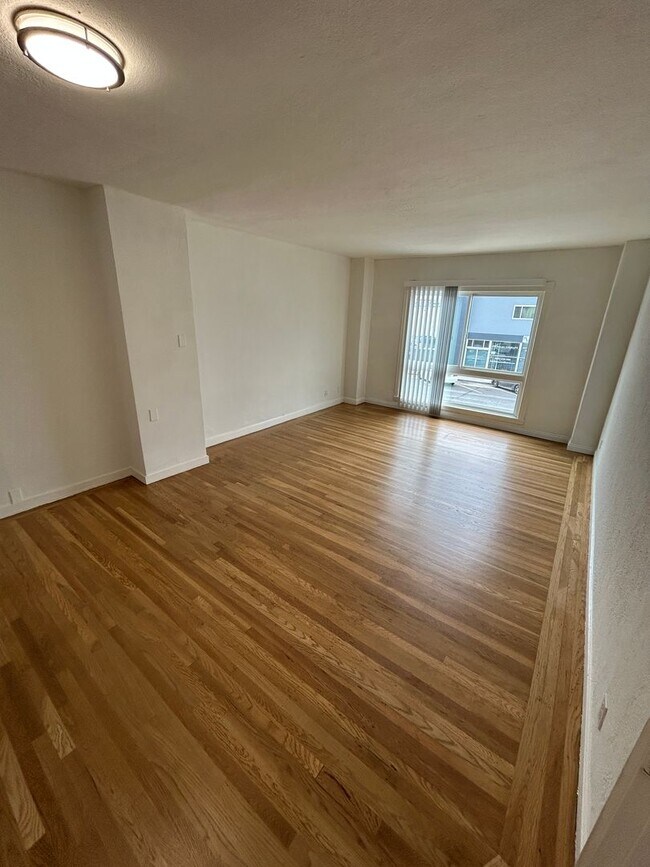 Photo - 143 South Blvd Unit 143