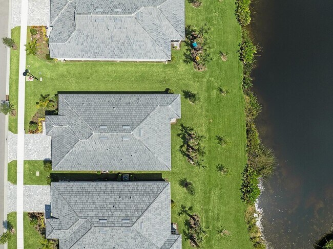 Photo - 8360 Beagle Ter