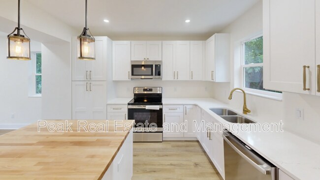 Photo - 2016 Towner Ave SW