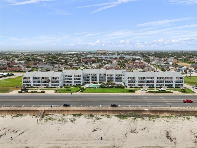 Building Photo - 7600 Seawall Blvd Unit 113 Rental