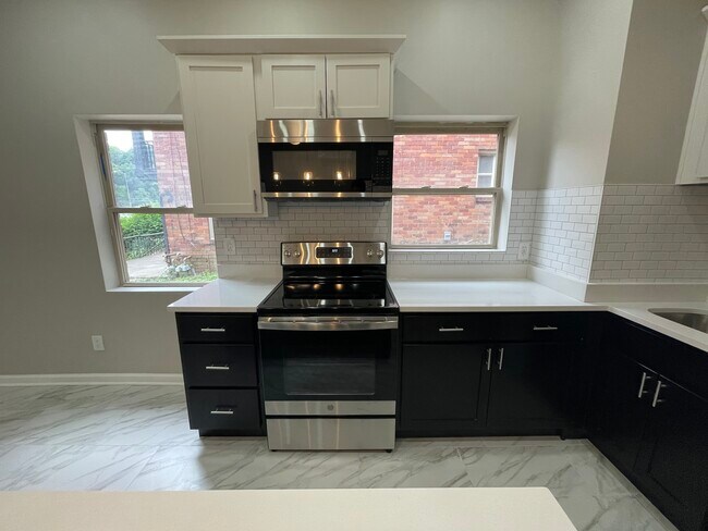 Photo - 3837 Beechwood Blvd