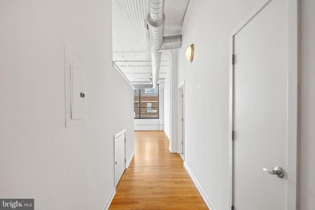2200 Arch St Unit 505