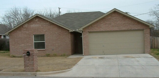 Building Photo - Full Brick 3 bedroom 2 bath 2 car garage in Mary's Creek Estates!!