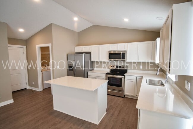 Photo - 4 Bed 2.5 bath Ranch with Finished Basement!