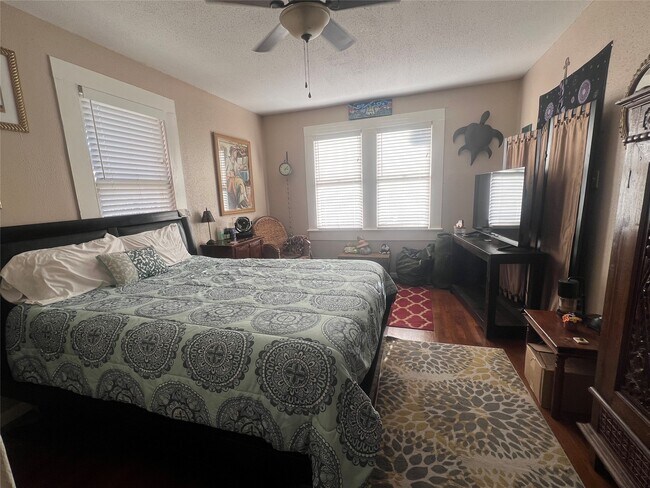 Photo - 1505 Rosewood St Unit A