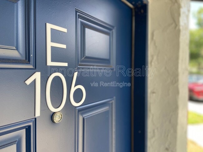 Photo - 3651 N Goldenrod Rd Unit Apartment E106