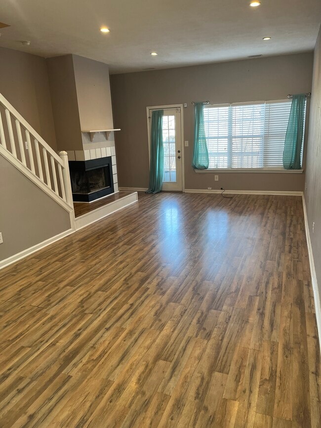 Photo - 460 Rivers Ridge Cir
