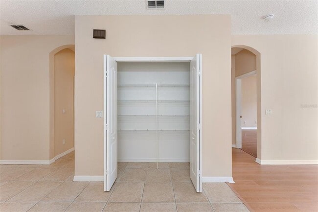 Photo - 207 Little Creek Ln