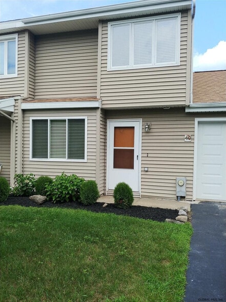 40 Preakness Way