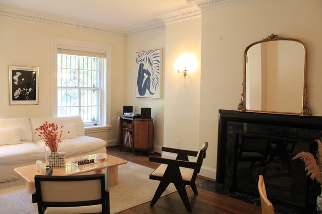 Photo - 1728 New Hampshire Ave NW Unidad 101