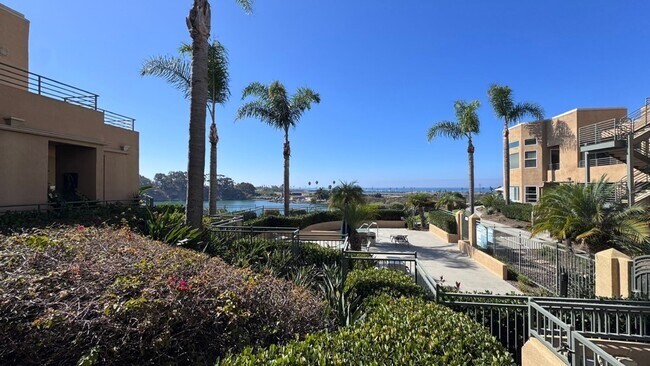 Building Photo - Fully Furnished 2 bd in Carlsbad with AC/Ocean View Unit 121