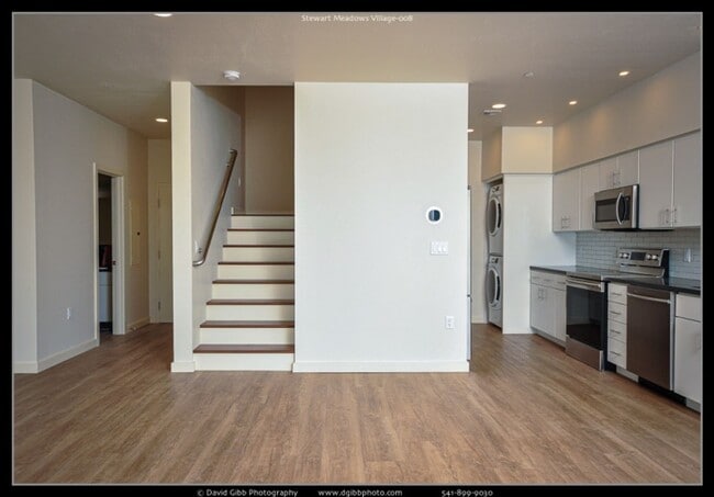 Photo - Contemporary 2 bed, 2.5 bath Luxury Townho... Unit 208