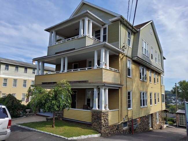 Building Photo - 463 Congress Ave Unit 1 Rental
