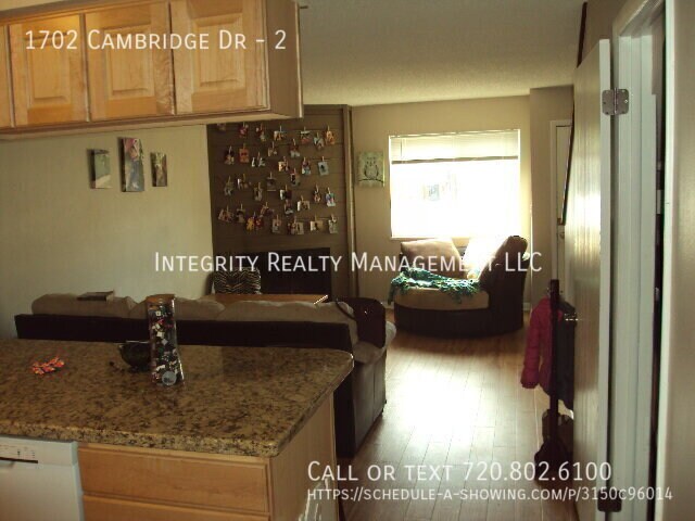 1702 Cambridge Dr Unit 2