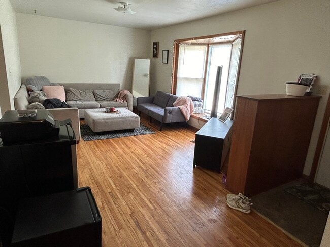 Photo - 1421 Starbeck Cir