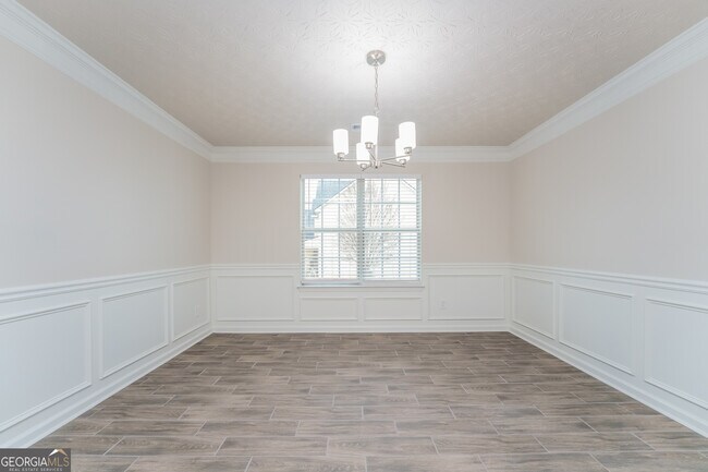 Photo - 15 Emerson Trail