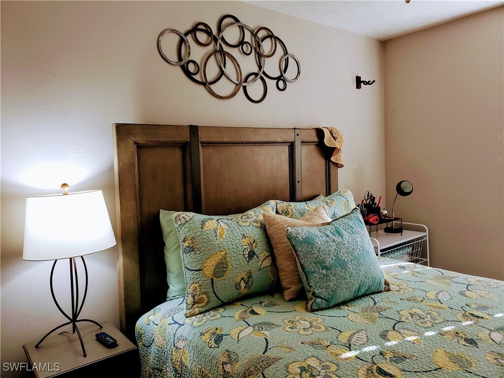 Photo - 6 Aztec Lily Ln