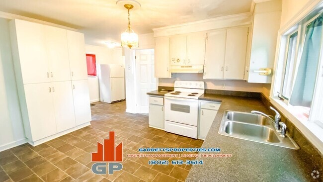 Building Photo - 16 Short St Unit 1 Rental