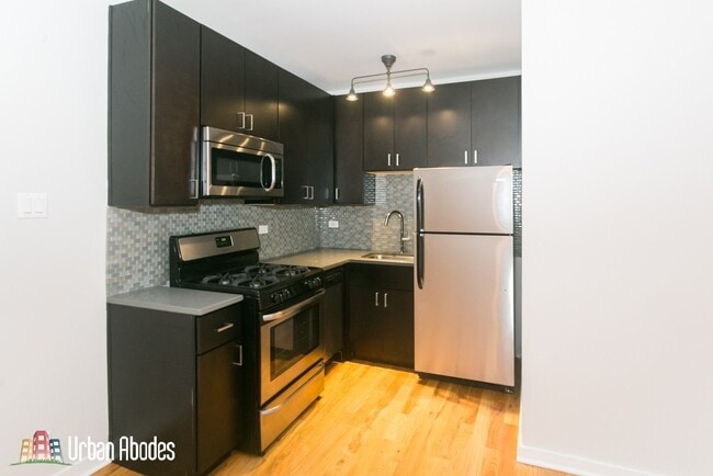 Photo - 2410 S Kedzie Ave Unit J06W