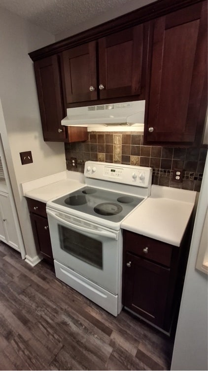 Photo - 205 Buffalo Creek Dr