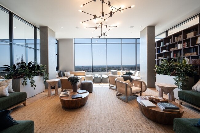 Photo - Welcome to your new home! Luxury 1BE1BA condo at the Pullman Gulch Union in the center of Nashvil...