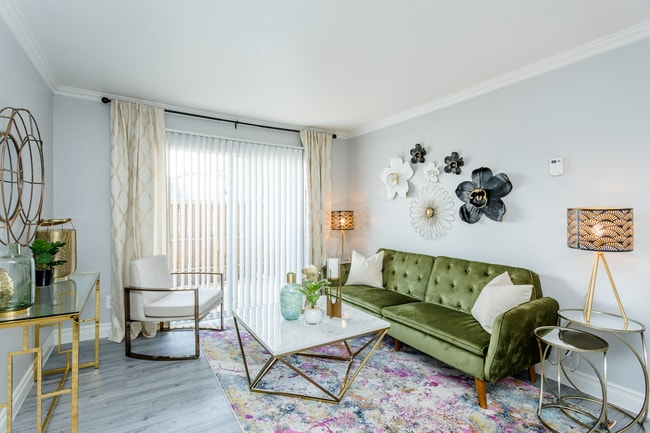 Photo - Villa Solano Apartments