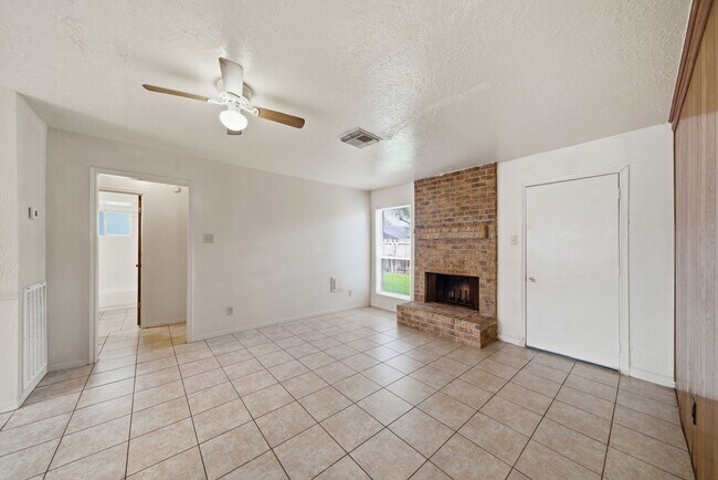 Photo - 4506 Jamaica Ln