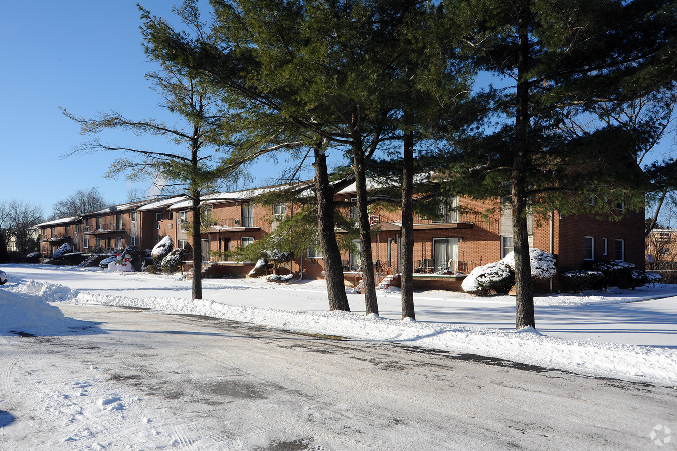 Ramapo Gardens Apartments - Ramapo Gardens Apartments