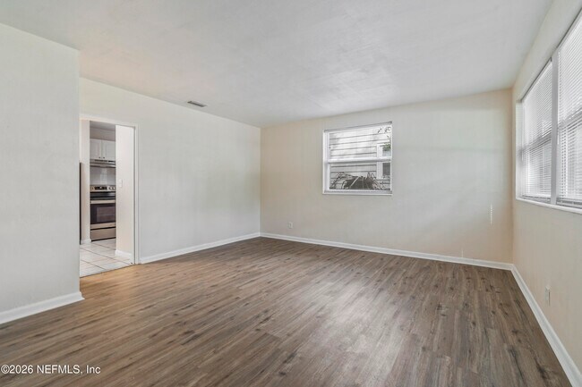 Photo - 3047 Post St