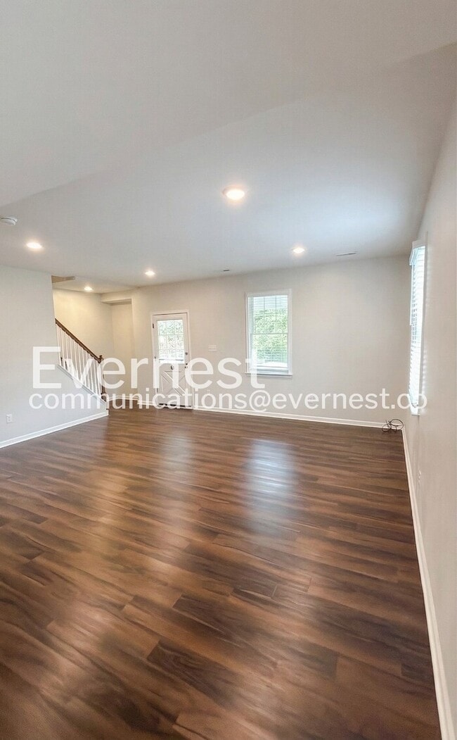 Photo - 115 Pine St