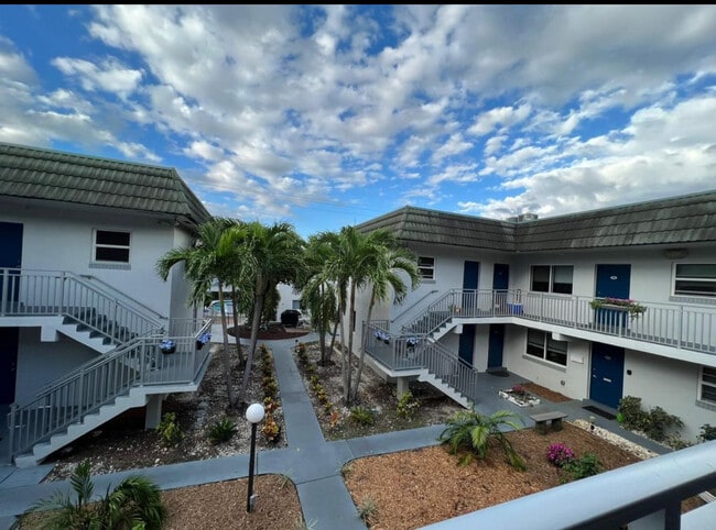 Photo - 1001 SE 16th St Unit 15