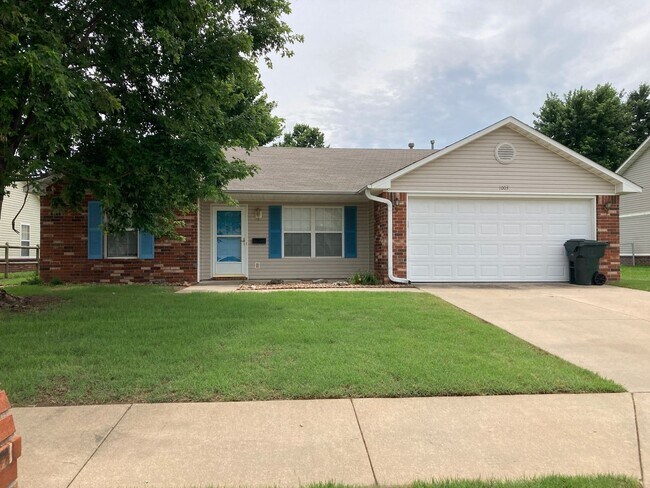 Nice Claremore 3/2/2 Home in Greenbrier Ad... - Nice Claremore 3/2/2 Home in Greenbrier Ad...