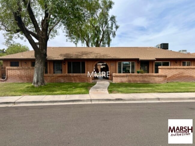 Photo - Nice 3 bedroom condo/townhouse in Tempe!