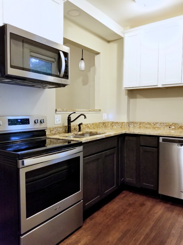 Photo - 1480 Michigan Ave