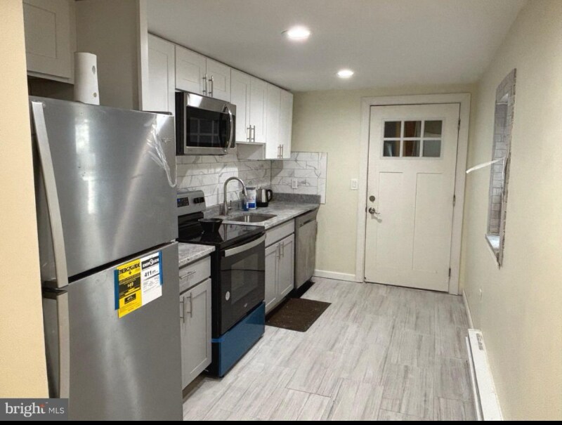 Photo - 819 Market St Townhome