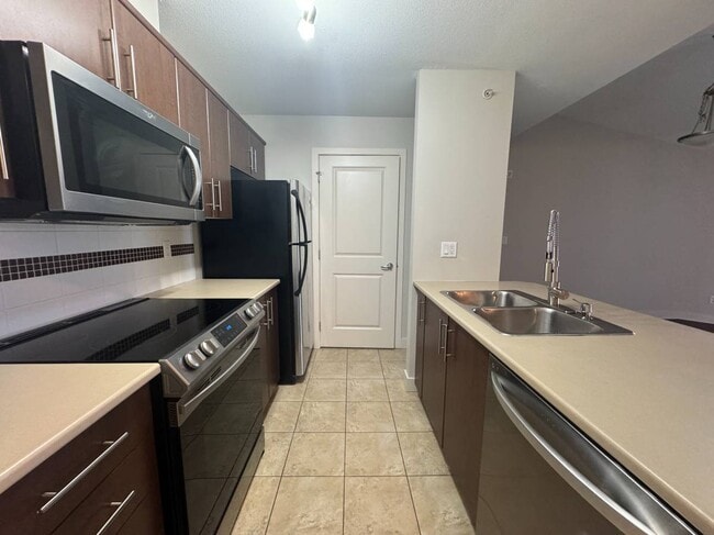 Photo - 12238 224 St Unité 416