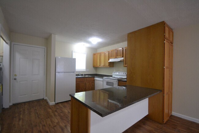 Photo - Bolivar MO 2 Bed 1 Bath Apartment Unit 217