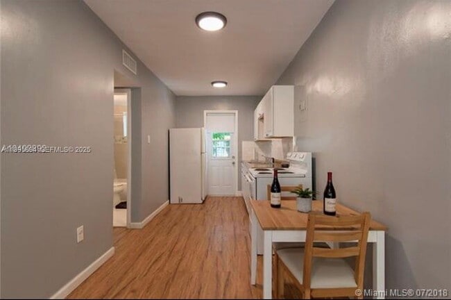 Photo - 75 Washington Ave Unit 9