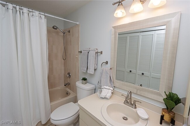 Building Photo - 10805 Queen Anne Ln Unit 203
