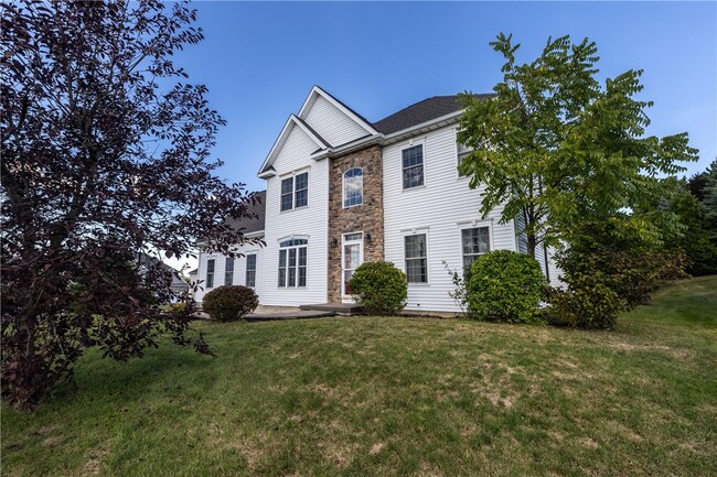 Building Photo - 126 St Andrews Dr