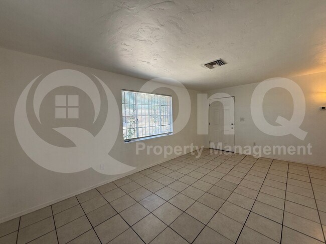 Photo - 4602 E Calle Corta